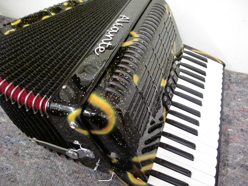 Aliante 3 voice 34-72 decorated piano accordion