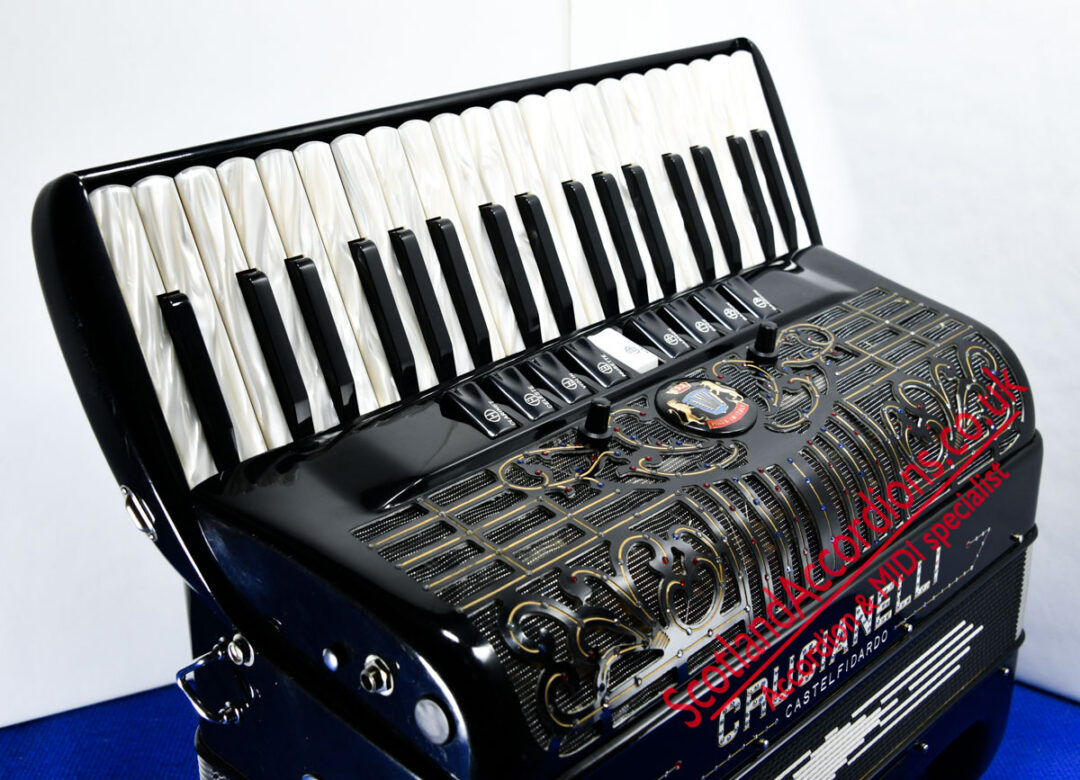 Crucianelli 37 key 96 bass Cassotto piano Accordion