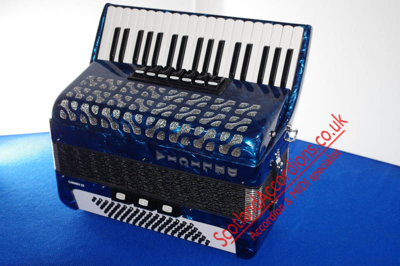 Delicia carmen 22, 37 key 80 bass accordion blue