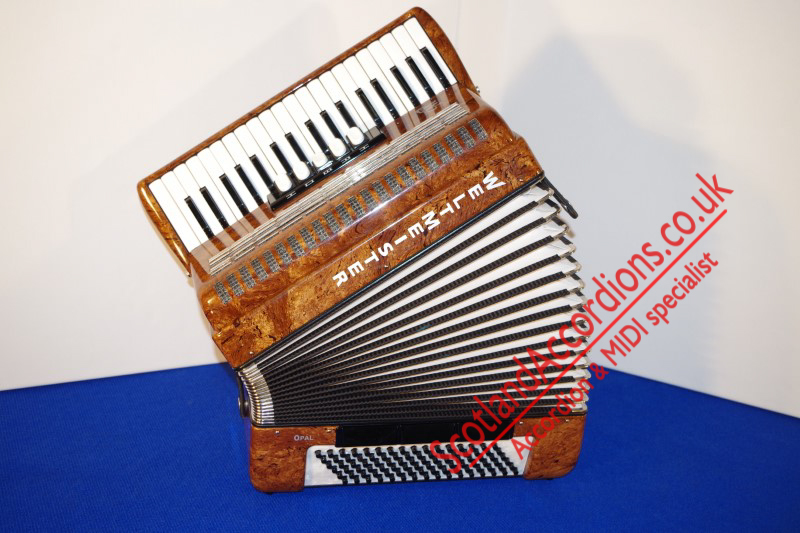 Weltmeister Opal 37 Treble 96 Bass
