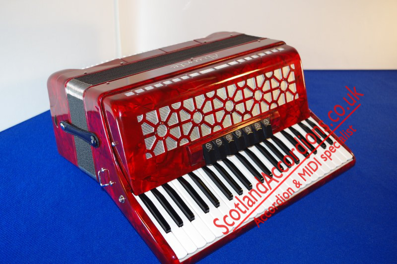 Aliante 3 voice 41-120 red piano accordion