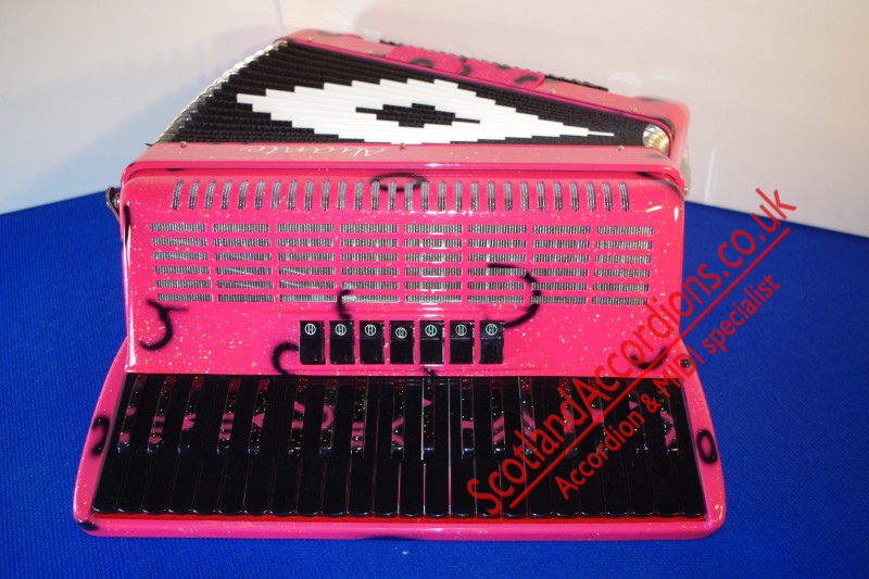Aliante 3 voice 41-120 pink decorated piano accordion